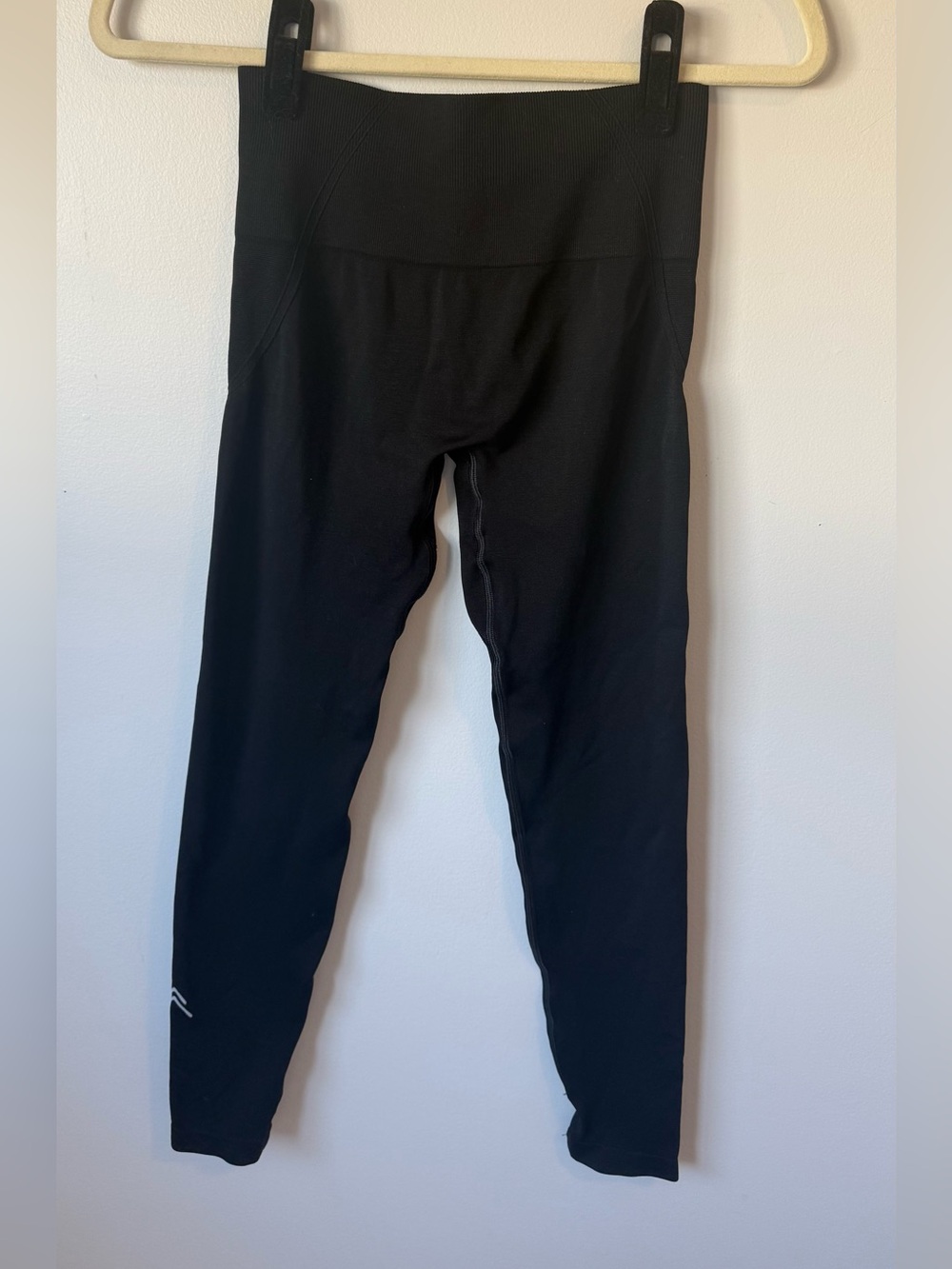 NWOT ONER ACTIVE EFFORTLESSLIFT™ SEAMLESS MID RISE LEGGINGS-SMALL